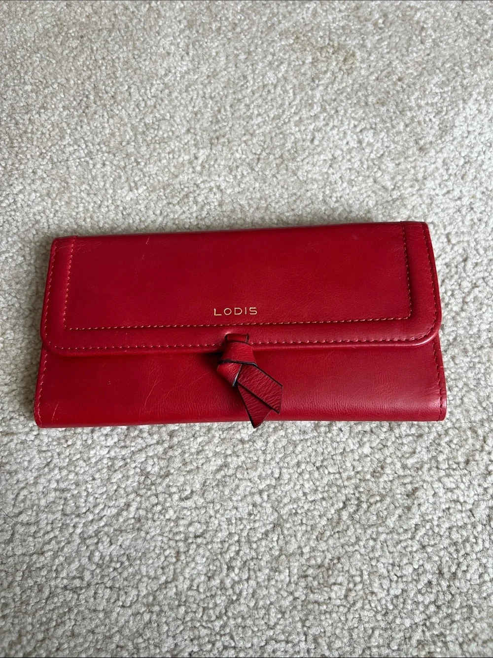 Lodis Red Leather Knot-Accent Continental Wallet